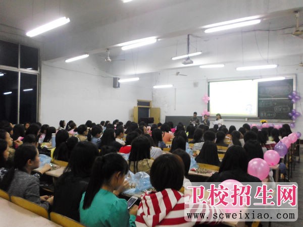 乐山职业技术学院联谊开展“学习心得”交流会