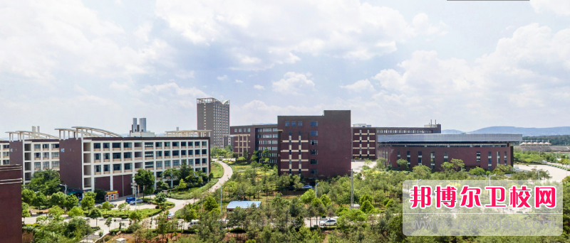 重庆护士学校2022年网站网址