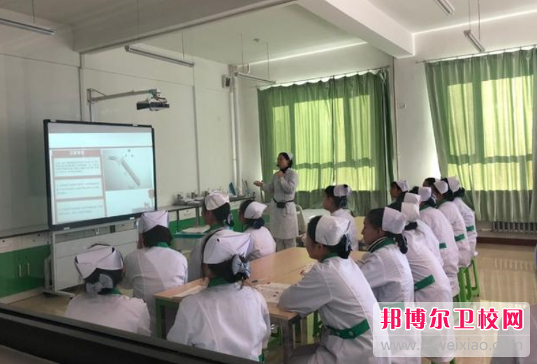 重庆2023年中专卫校有什么专业