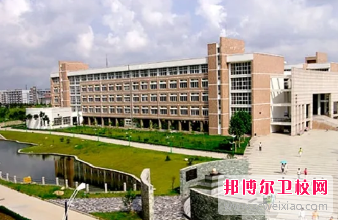 2023年四川法商专修学院（四川卫校排名）