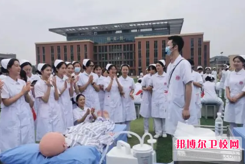 2023年四川护理职业学院护理学的就业前景怎么样