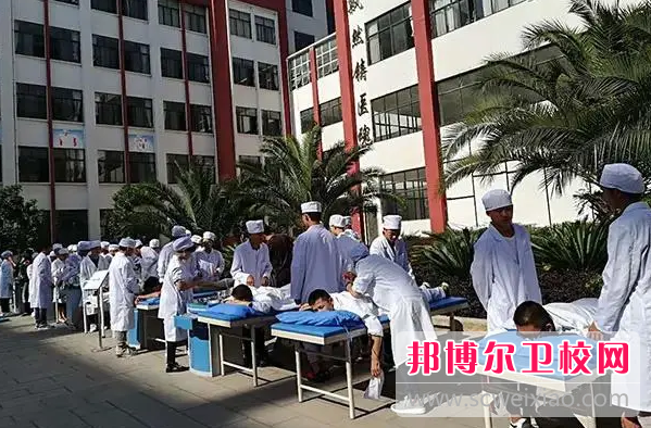 2023年云南省曲靖护理学校的助学政策有哪些