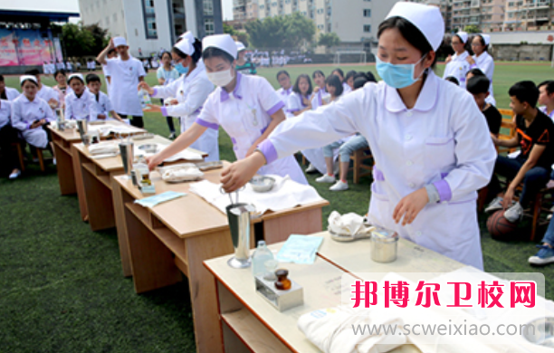 2023年重庆读护理学校后悔了