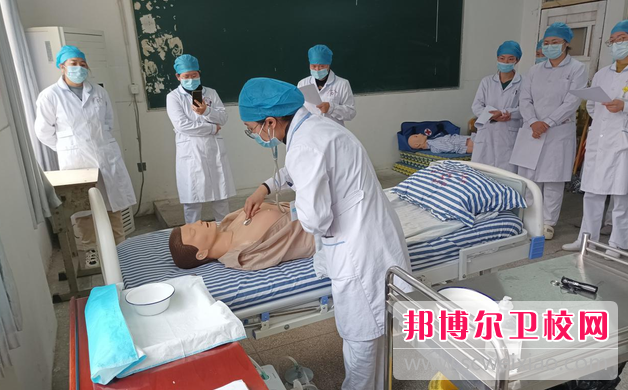 云南2023年护理学校里面都有哪些专业