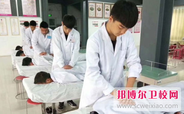 云南2023年男生读护理学校有没有前途