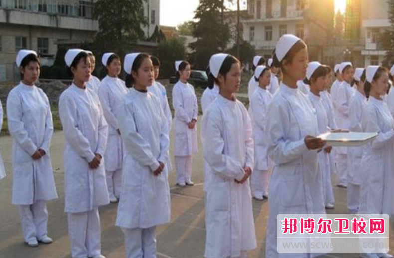 云南2023年女生初中毕业上护理学校