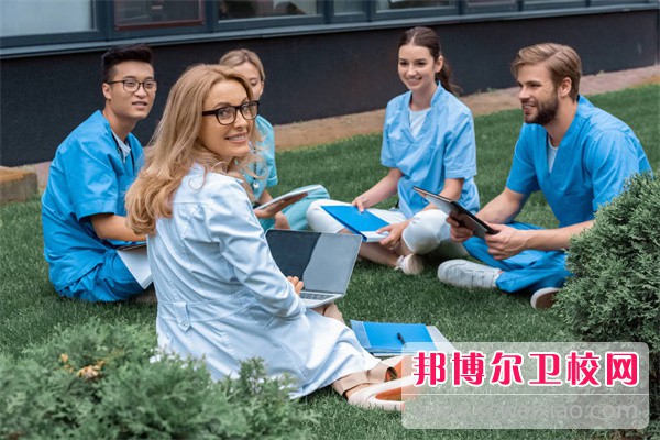 2023南昌排名前二的公办护理专业学校名单