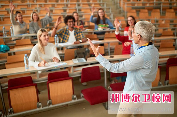 2023四川排名前二的公办助产护理学校名单
