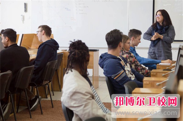 2023浙江排名前二的公办药剂专业学校名单