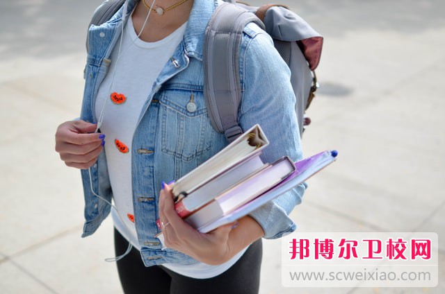 2024郑州排名前五的公办卫生学校名单
