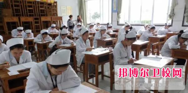 江苏2024年护理学校读出来是什么文凭