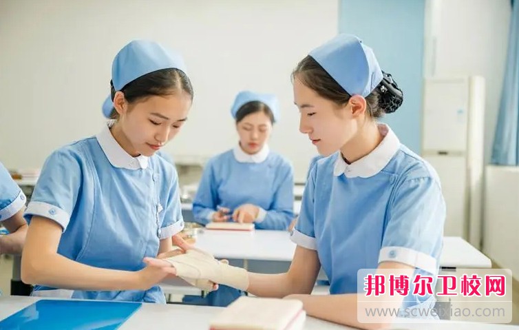 湖南2024年读护理学校可不可以考大学